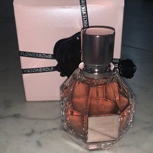 Flower bomb Viktor & Rolf Parfum 1.7